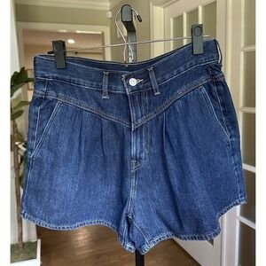 Levi's Women's High Rise Pleated Denim Shorts Size 28 Blue Jean Vintage Style